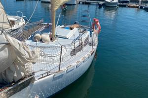Barca a vela . Molto sicura