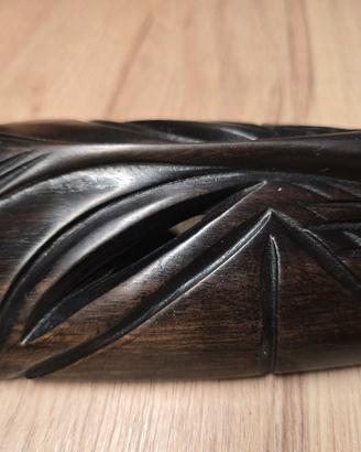 Maschera tribale legno intagliato a mano design e