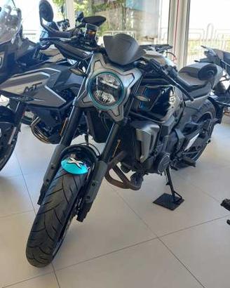 CFMOTO 700 CL-X SPORT