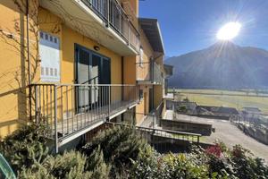 Appartamento di 97 m² con 3 locali e box auto a Du