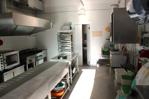 Negozio ad uso Gastronomia in zona Lagomaggio mare