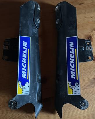 Yamaha T7, paramotore e parasteli