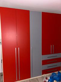 Armadio più comodino e due mensole