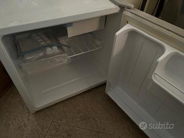 Frigorifero a compressore gas ecologico