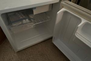 Frigorifero a compressore gas ecologico