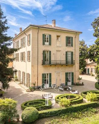 Villa di 1030 m² a Motta Visconti