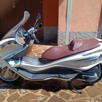 Piaggio X10 350cc executive 