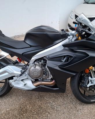 Aprilia RS660