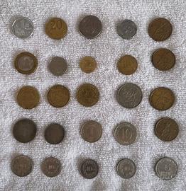 Lotto 25 monete straniere tra 1949 e 2000