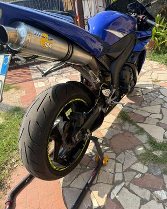Yamaha YZF R1
