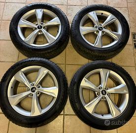 Cerchi e gomme Audi 235/55 R19
