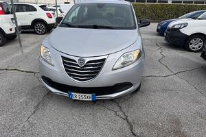 Lancia Ypsilon 1.2 69 CV 5 porte Silver