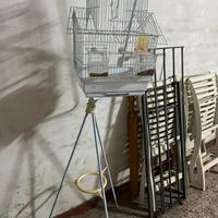 2 gabbie per uccelli +asta