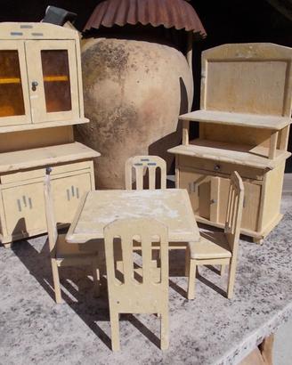 Arredo per casa delle bambole anni 30