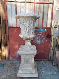 grande vaso da giardino con base