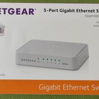 Switch Ethernet 5 porte Netgear GS205-100PES