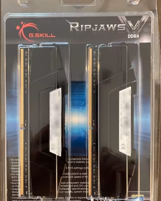 (SIGILLATO) GSkill Ripjaws V DDR4 RAM 16GB 3200MHz