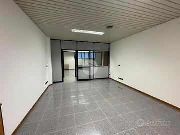 UFFICIO A DESENZANO DEL GARDA