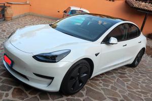 Tesla model 3 standard range