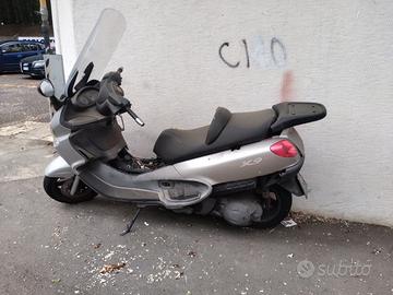 Piaggio X9.  500