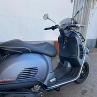 Vespa 300 cc sei giorni edition