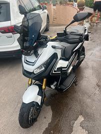 X-adv 750 travel edition Trattabile