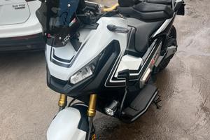 X-adv 750 travel edition Trattabile