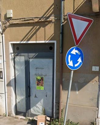 Magazzino in Darsena pressi Torre Matilde