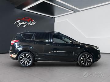 Ford Kuga 1.5 TDCI 120 CV S&S 2WD Powershift ST-Li