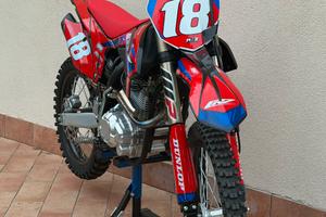 Motocross 300 perfetta circa 5 h di utilizzo