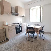 MONOLOCALE A BATTIPAGLIA