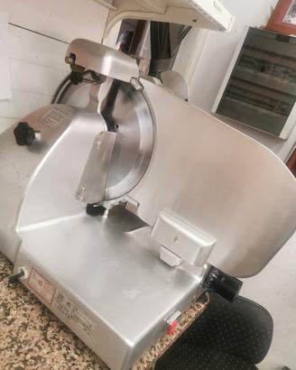 affettatrice professionale 