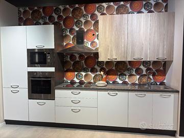 cucina nuova ancora da consegnare dal negozio