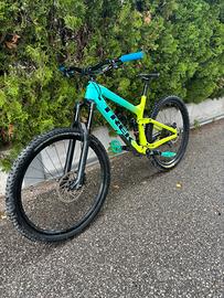 Bici - MTB Enduro - Fahrrad Trek Slash 9.7