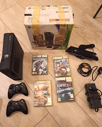 Xbox 360+Kinect+2 Joy+4 giochi  ( lettore rotto ))