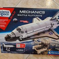 Shuttle Fluttuante scienza e gioco
