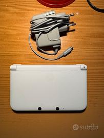 Nintendo 3ds xl bianco console con caricatore