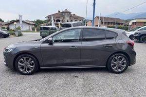 Ford Focus 1.0 EcoBoost Hybrid 125 CV ST line