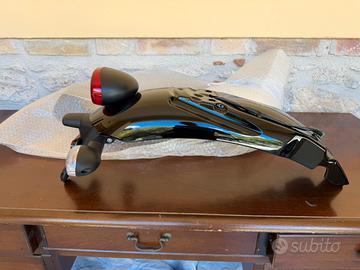 Gruppo posteriore completo originale Triumph