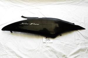 Fiancatina post. dx Honda S. W. 400 (n.96)