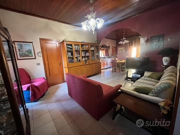 Indipendente a Gravina di Catania