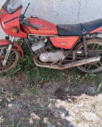 benelli 125 sport