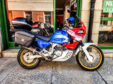 Honda Africa Twin XRV 750 - Garantita e Finanziabi