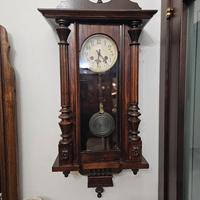 orologio a pendolo  da muro.