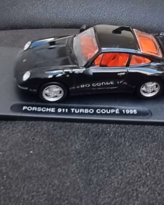 Modellini auto Porsche 911 Turbo Coupé 1995 IXO 