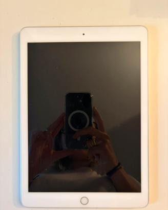 IPad 6 generazione model A1893 32 gb