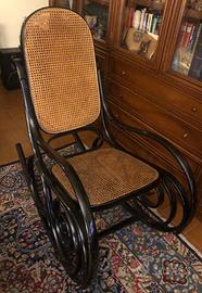 Dondolo thonet