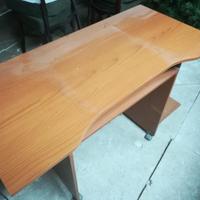 Scrivania con rotelle