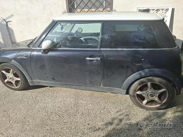 Mini Cooper R50 My2004