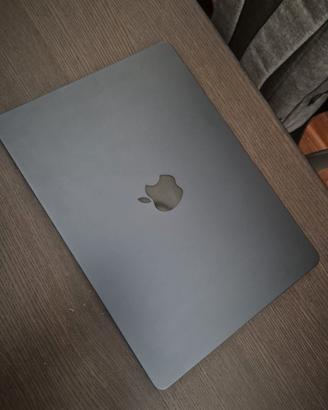 MACBOOK AIR M2